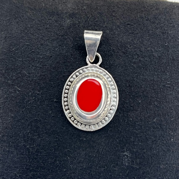 925 Sterling Silver Jewelry - Vintage Mexico Sterling Silver‎ 925 Pendant Red Coral Stone